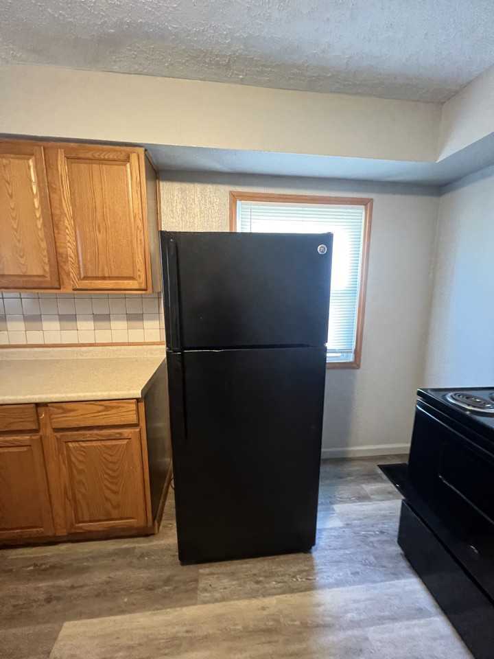 924 E 18th Ave - Photo 7 of 30