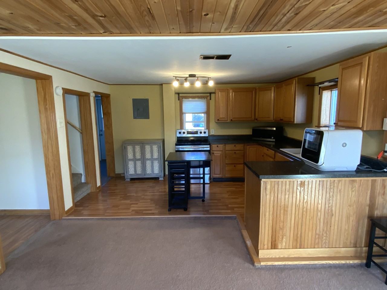 603 3rd Ave E - Photo 4 of 18