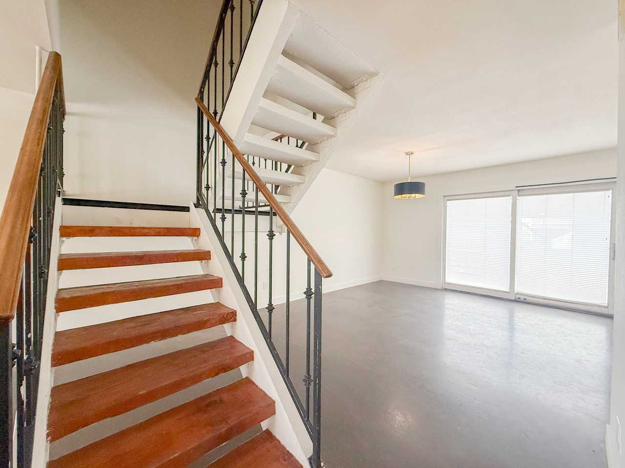 4440 W Solano Dr N - Photo 7 of 38