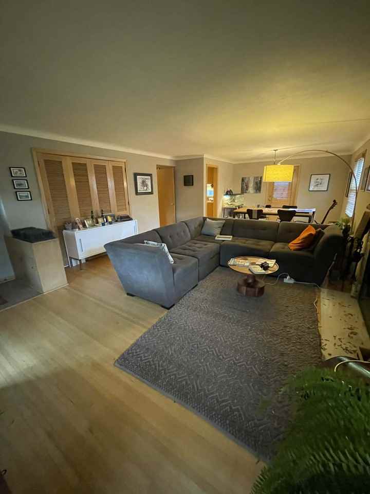 6023 Newton Ave S - Photo 2 of 11