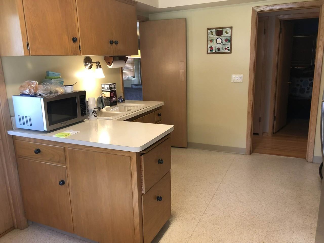 6023 Newton Ave S - Photo 7 of 11