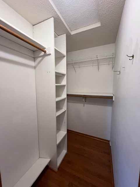 10918 Kentucky Ave N - Photo 5 of 39