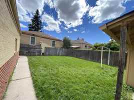 featured image of 1816 E 19th St