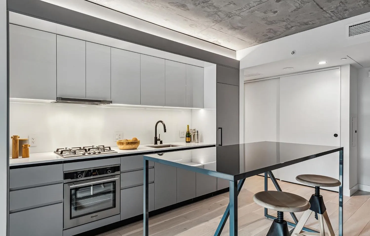 960 Market St #201 - Photo 3 of 27