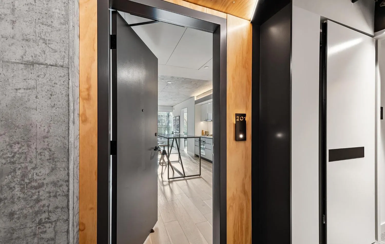 960 Market St #201 - Photo 7 of 27