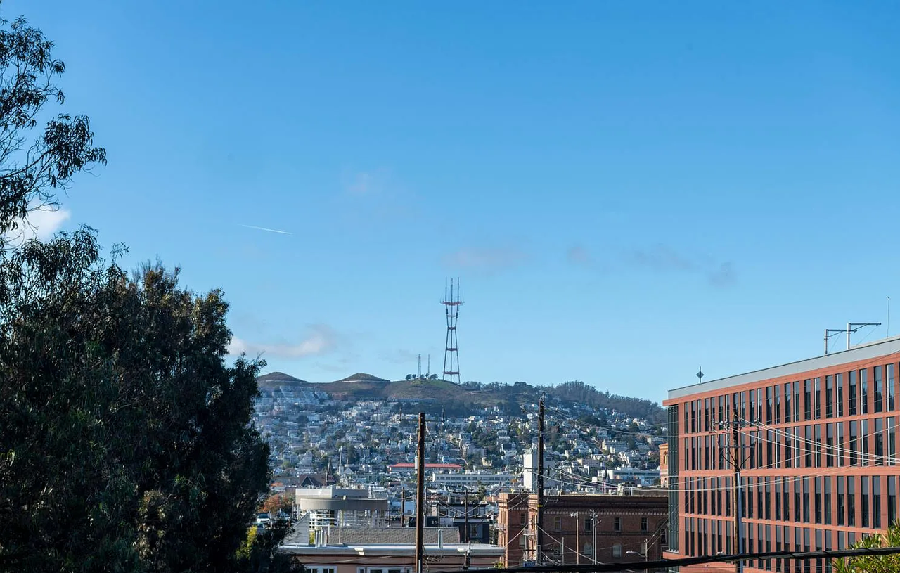 2225 23rd St #309 - Photo 7 of 28