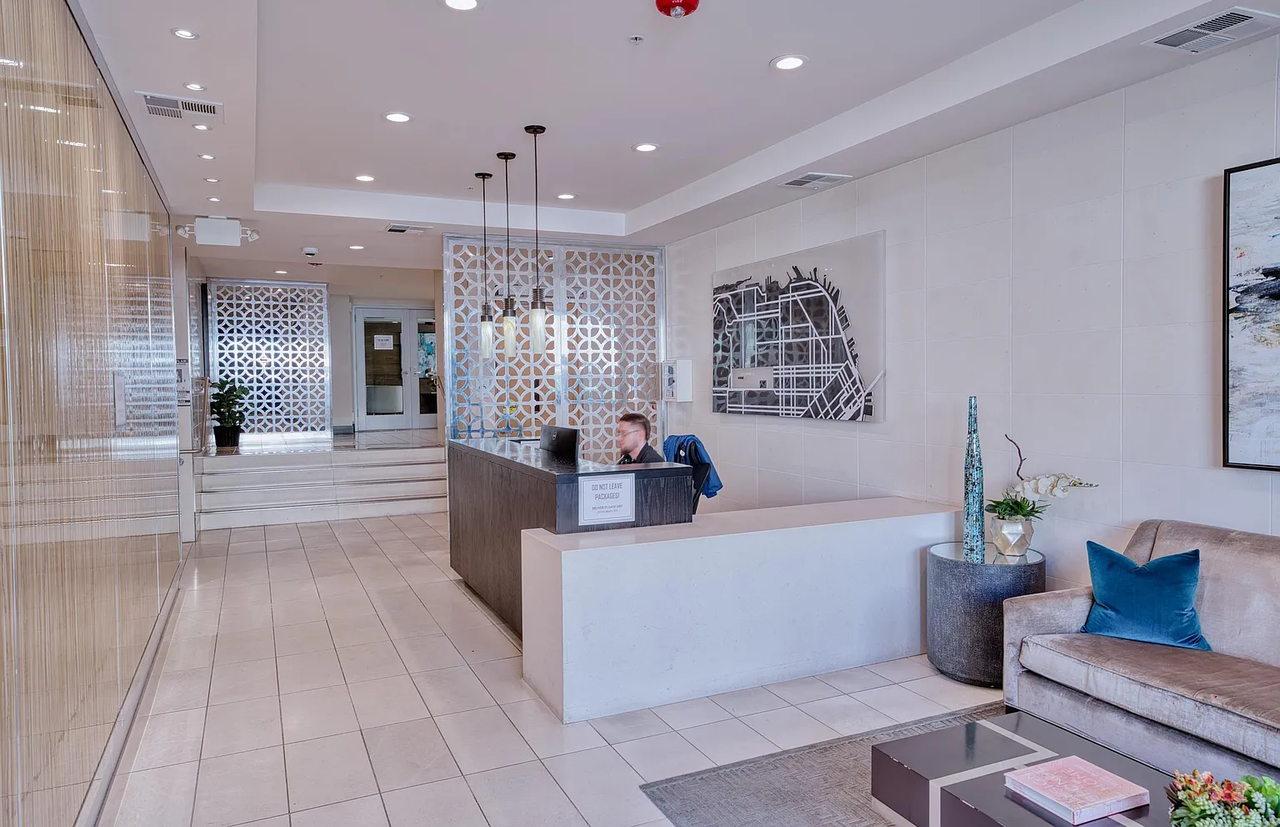 2655 Bush St #110 - Photo 4 of 26