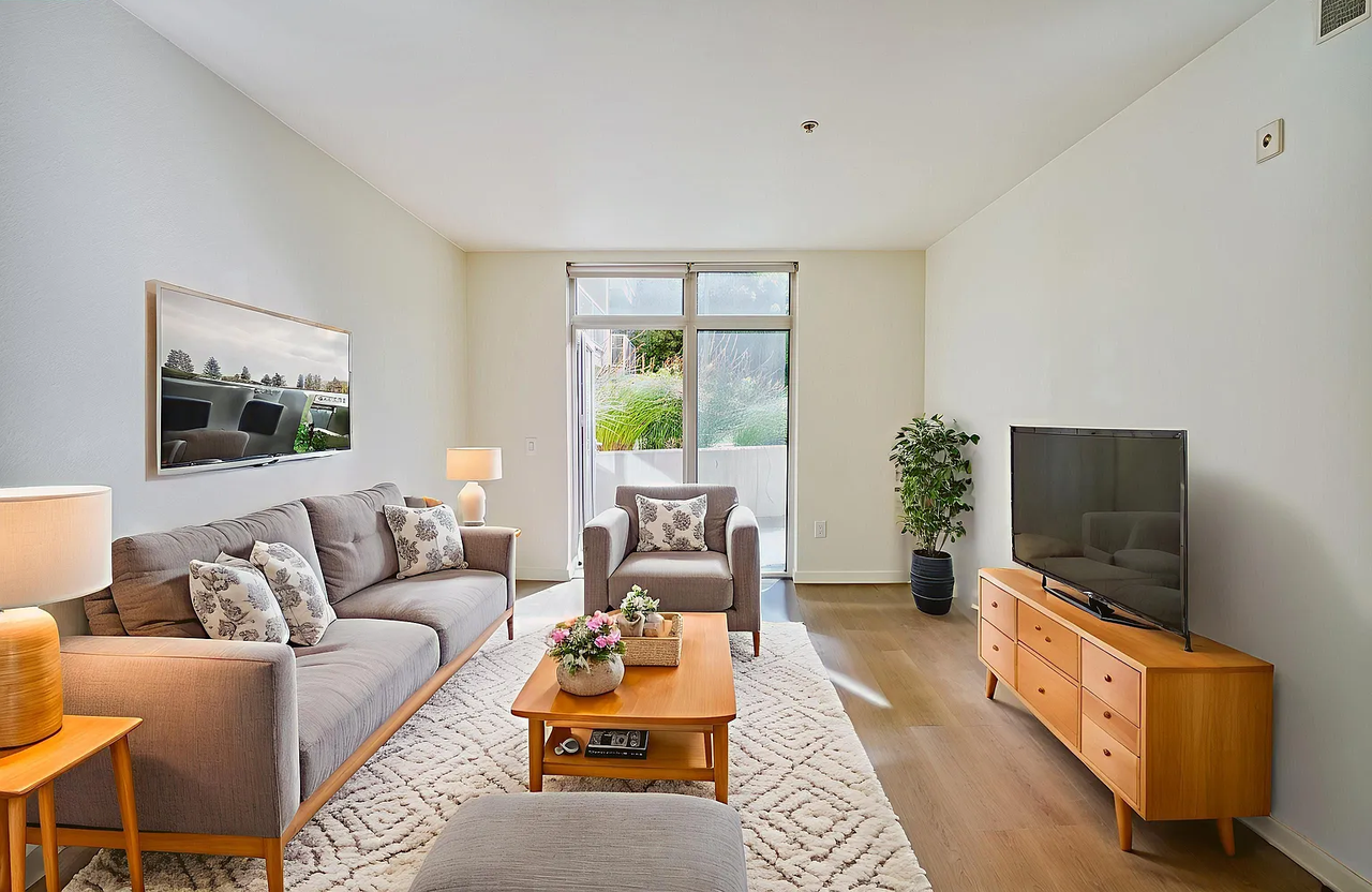 2655 Bush St #110 - Photo 5 of 26