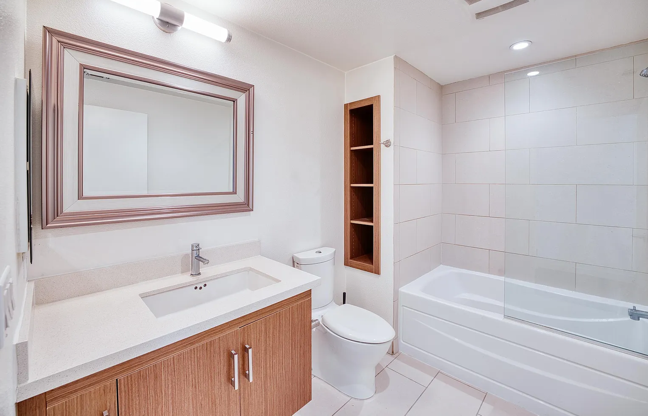 2655 Bush St #110 - Photo 6 of 26