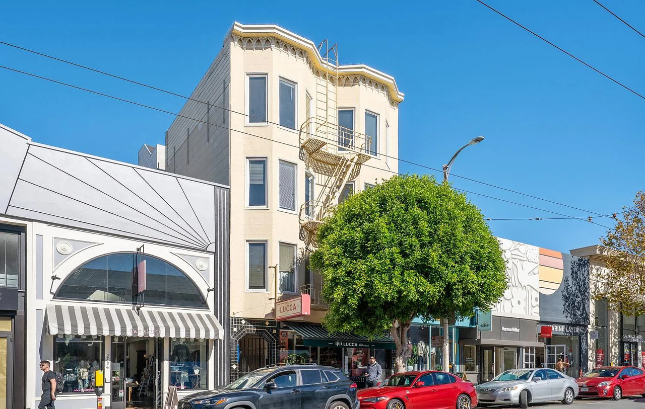 3044 Franklin St #102 - Photo 2 of 28