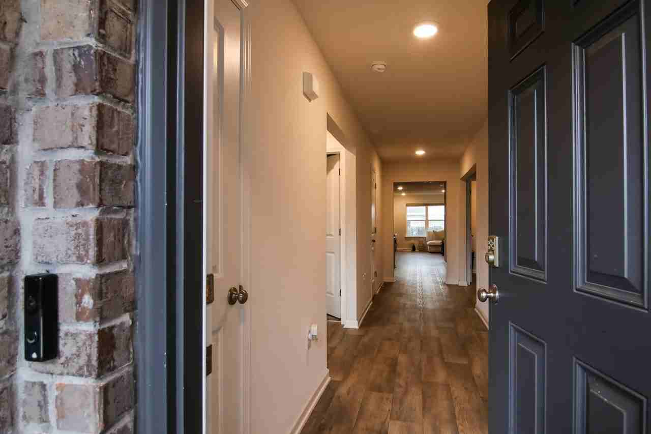 808 Moorhen Way - Photo 3 of 29