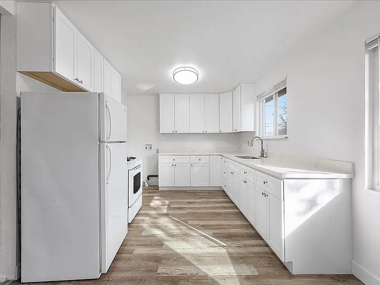 610 Santa Clara Ave - Photo 5 of 11