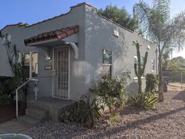 featured image of 432 W 7th Ave