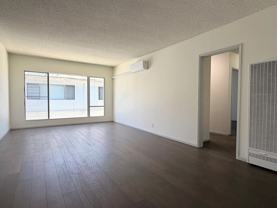 1412 S Citrus Ave #13 - Photo 1 of 1