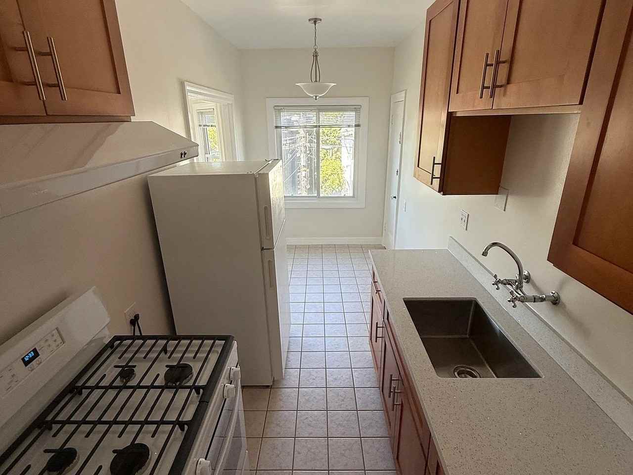 2624 8th Ave - Photo 5 of 9