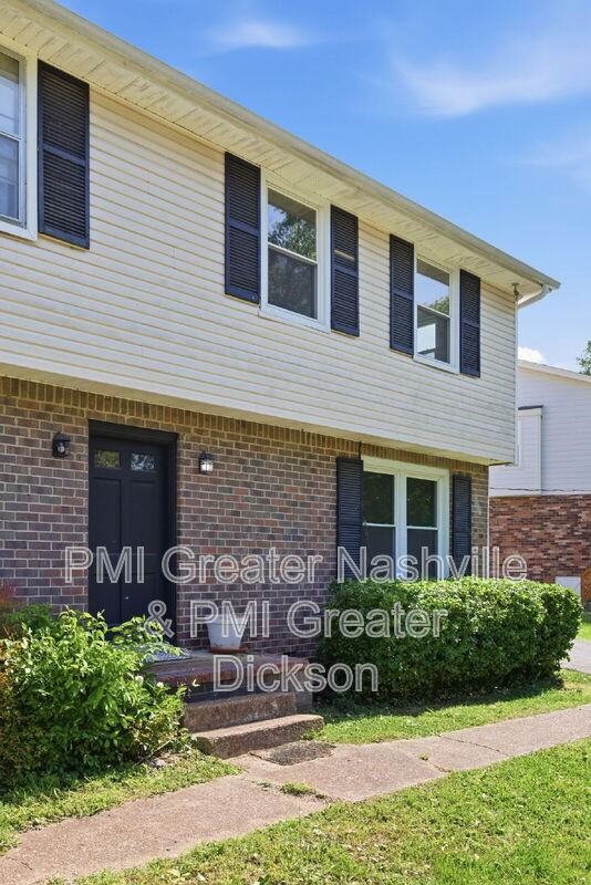 704 Mcpherson Dr - Photo 2 of 29