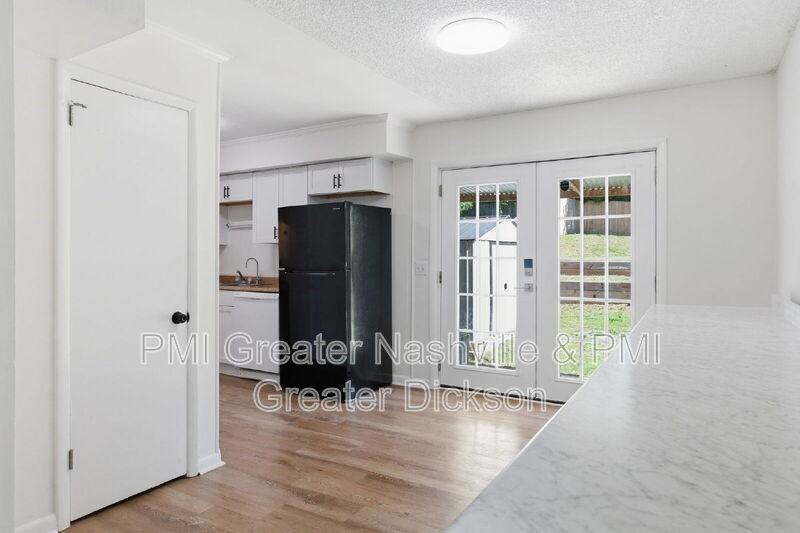 704 Mcpherson Dr - Photo 7 of 29