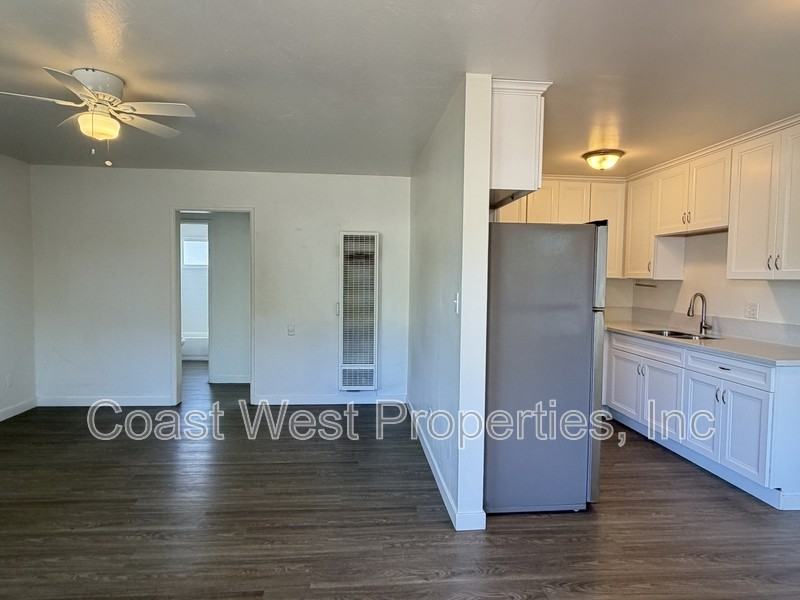 1616 1/2 Reed Ave - Photo 4 of 9