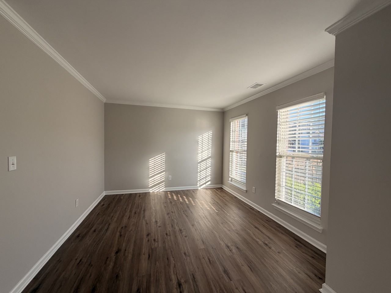 6209 Corner Ct - Photo 2 of 16