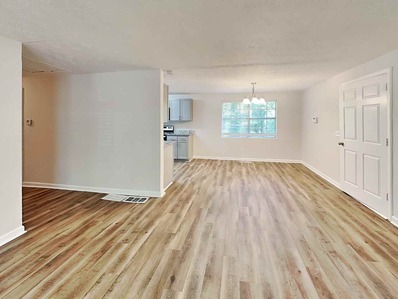 3034 Millstone Ct - Photo 4 of 20