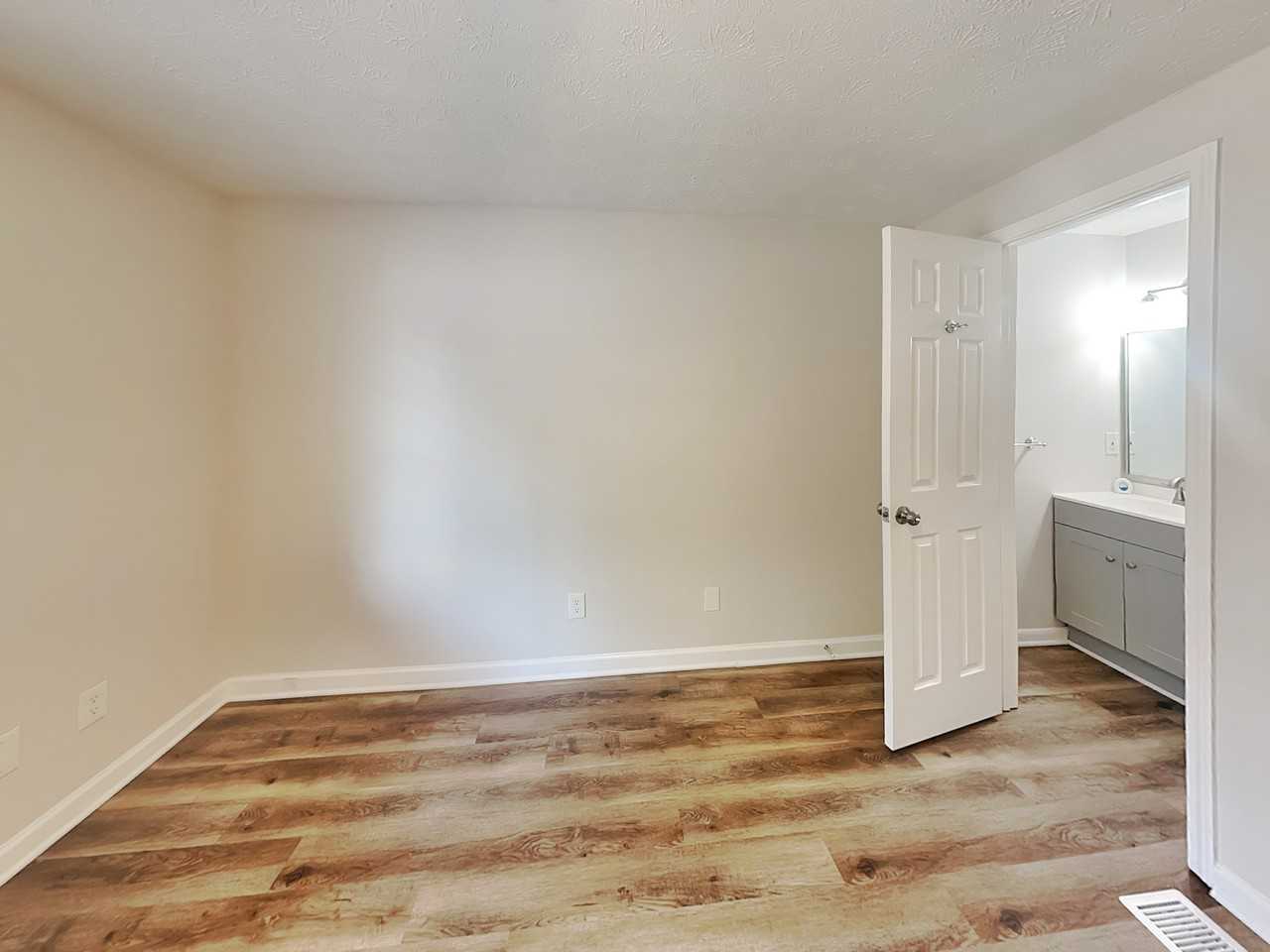 3034 Millstone Ct - Photo 7 of 20