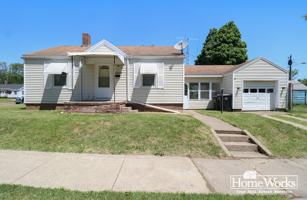 featured image of 2823 Calhoun St