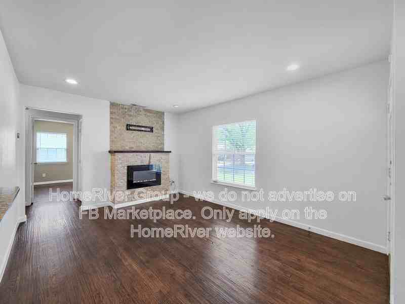 11802 Flamingo Ln - Photo 2 of 20