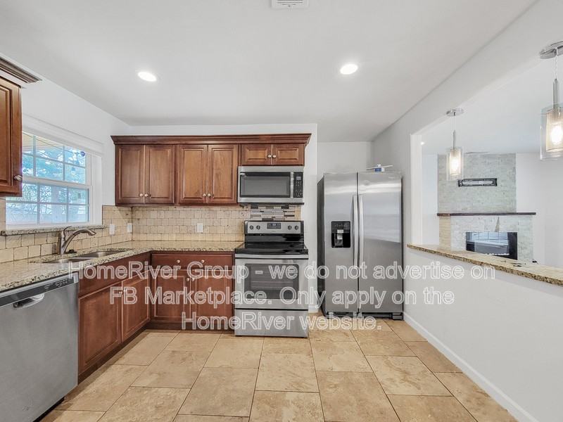 11802 Flamingo Ln - Photo 5 of 20