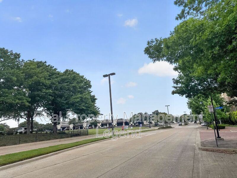 15850 Quorum Dr - Photo 2 of 22