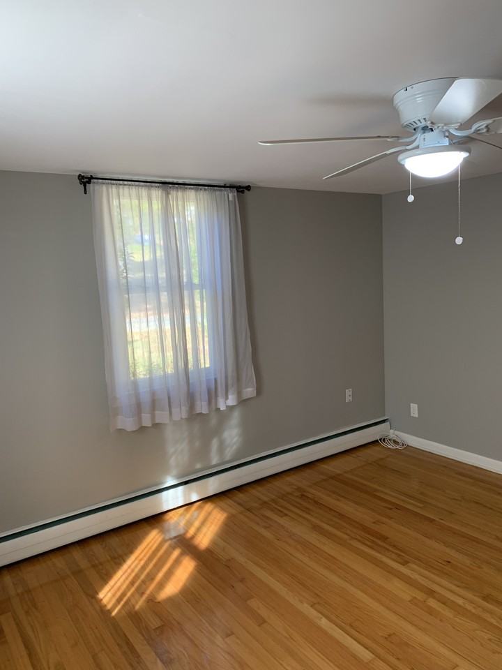 196 Old Hall Rd #B - Photo 6 of 19