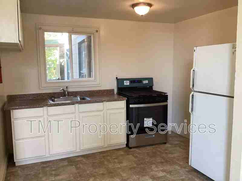 527 E Lindsay St #2 - Photo 2 of 7