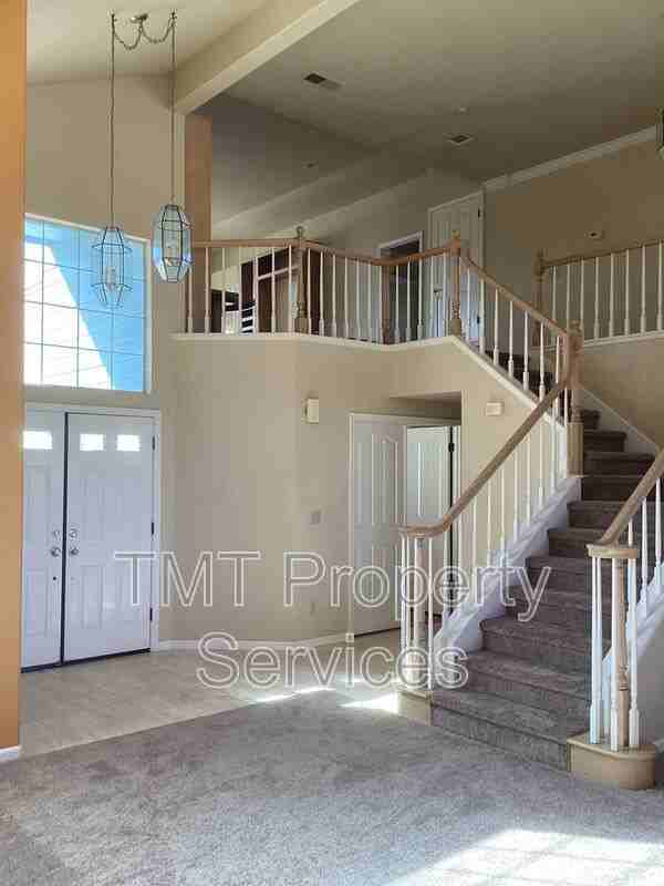 803 Carrie St - Photo 6 of 48