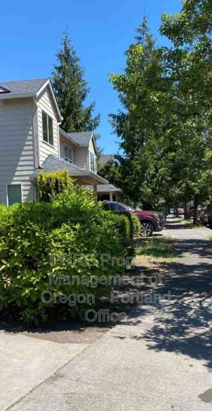 15617 Ne Milton Pl - Photo 3 of 12