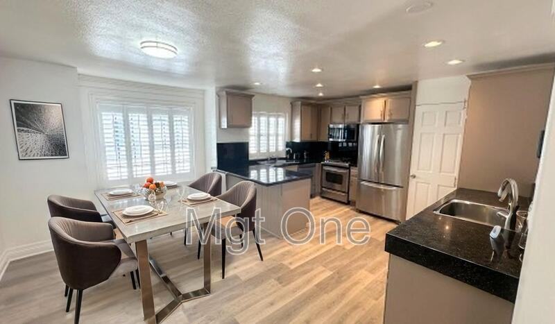 819 W 15th St - Photo 3 of 17