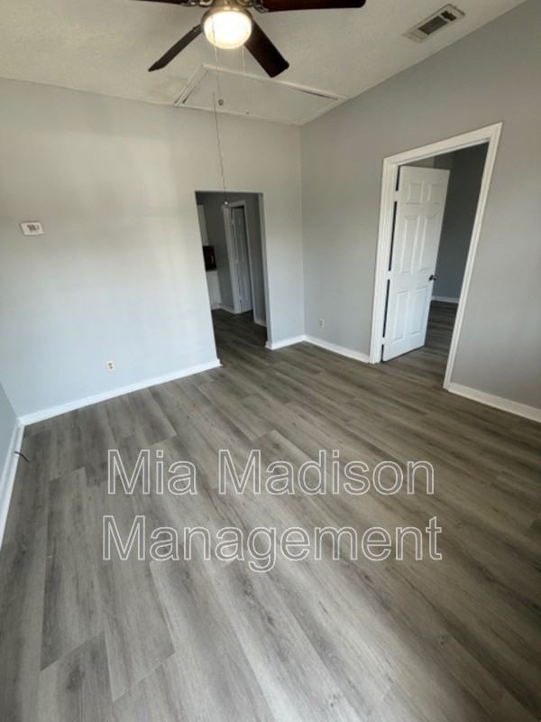 1421 Richards St - Photo 2 of 9