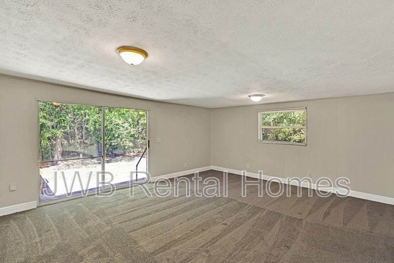 1241 Depaul Dr - Photo 6 of 27