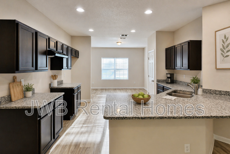 4524 Victor St - Photo 3 of 15