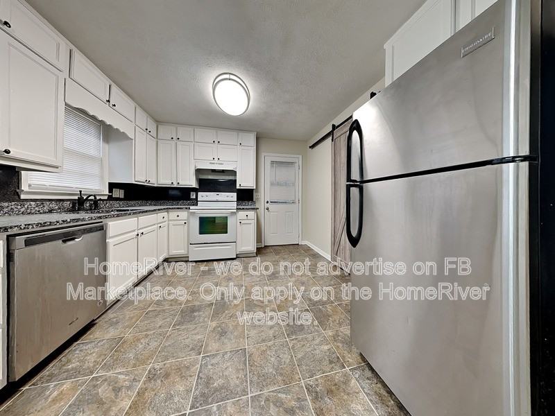 3652 Stoney View Dr - Photo 6 of 20