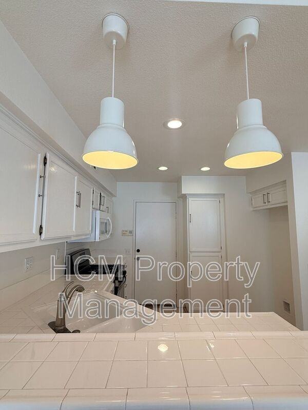 22 Carlsbad Ln - Photo 6 of 18