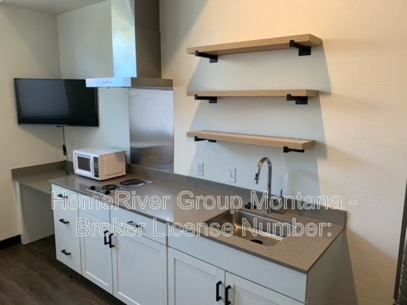 320 Clay St #103 - Photo 2 of 15