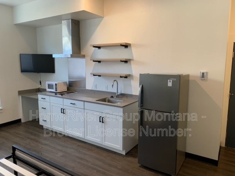 320 Clay St #103 - Photo 3 of 15