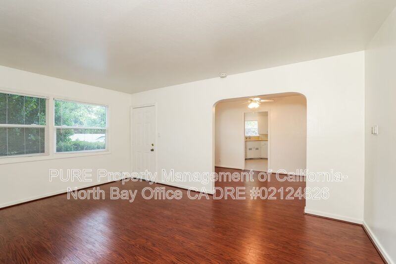 609 Bishop Dr - Photo 4 of 24