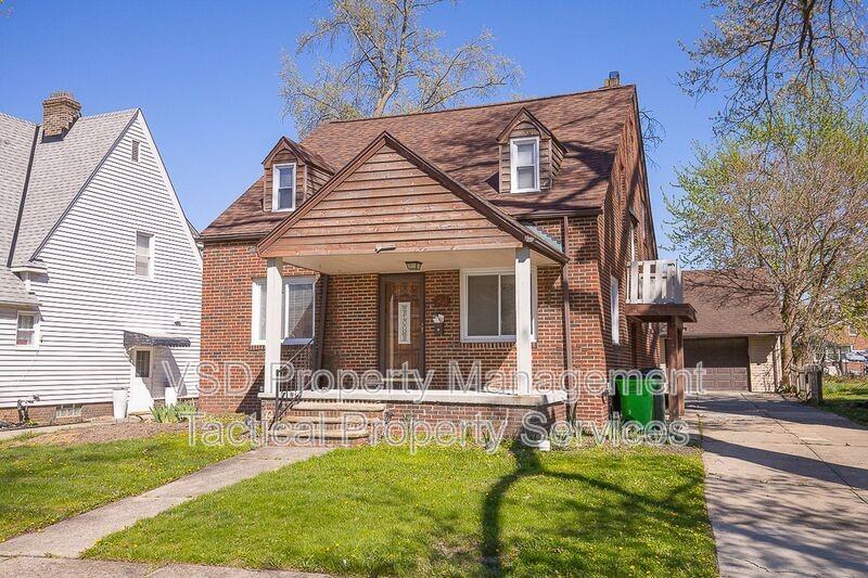 781 East Blvd - Photo 3 of 33