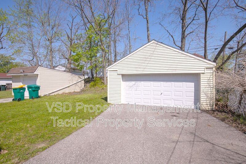 19101 Nitra Ave - Photo 4 of 25