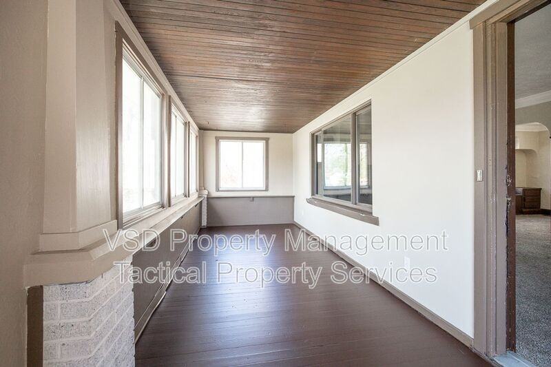 19101 Nitra Ave - Photo 7 of 25