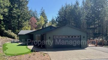 featured image of 321 E Vine Maple Ln