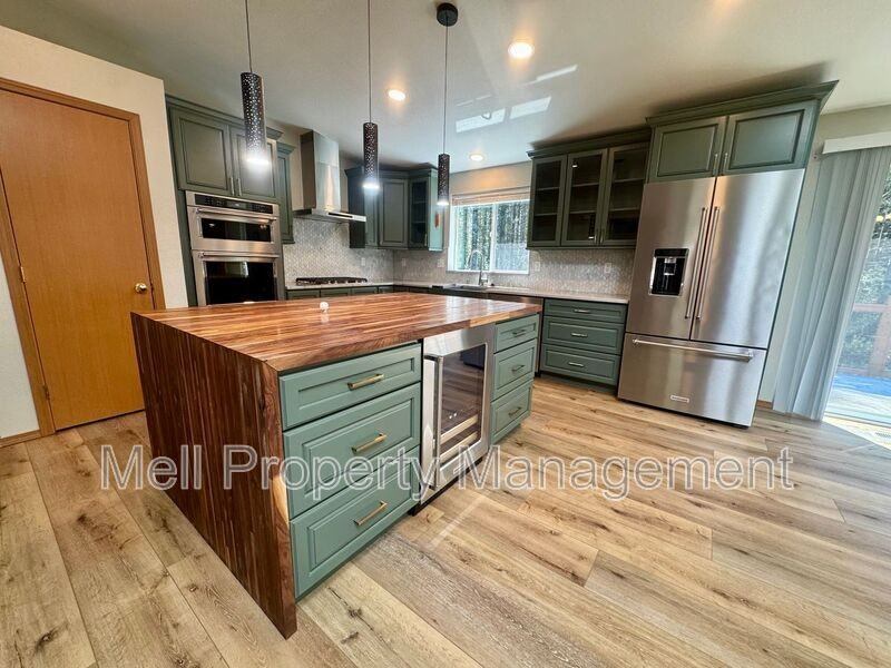 321 E Vine Maple Ln - Photo 7 of 30