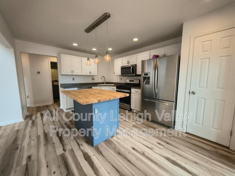 2879 Hope Ridge Dr - Photo 3 of 17