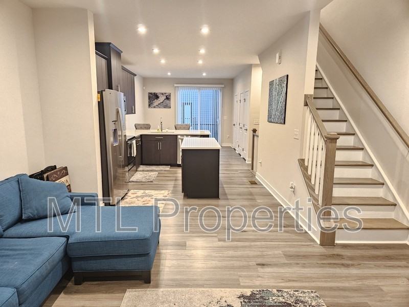 3712 Ellington St - Photo 4 of 20