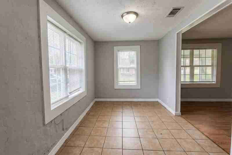 840 Martin Luther King Jr St - Photo 7 of 24